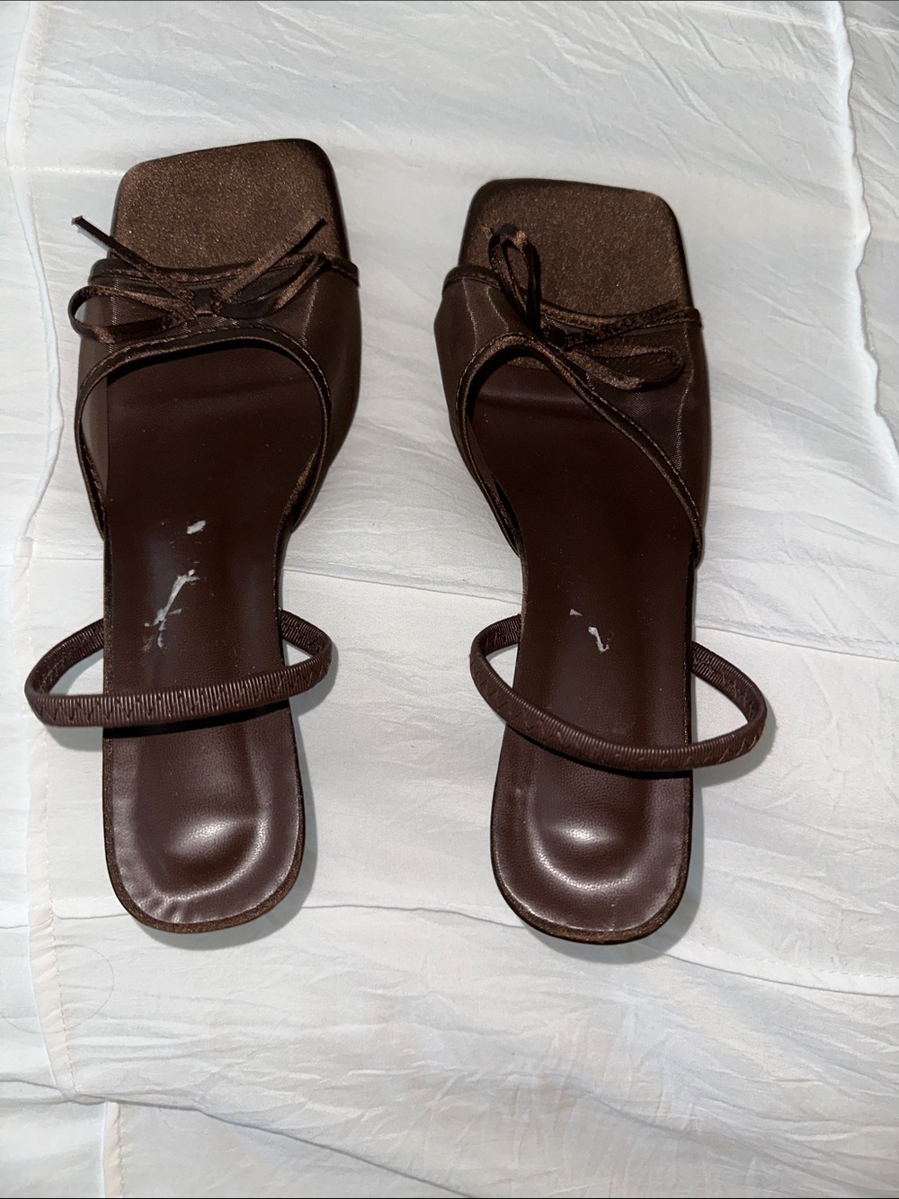 Brown kitty heels